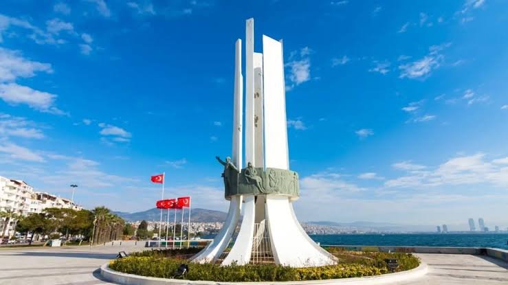 Karşıyaka, İzmir