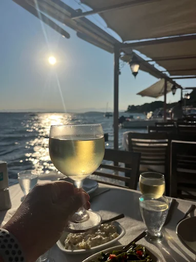 Ali'nin Yeri Ildırı Balık Restaurant