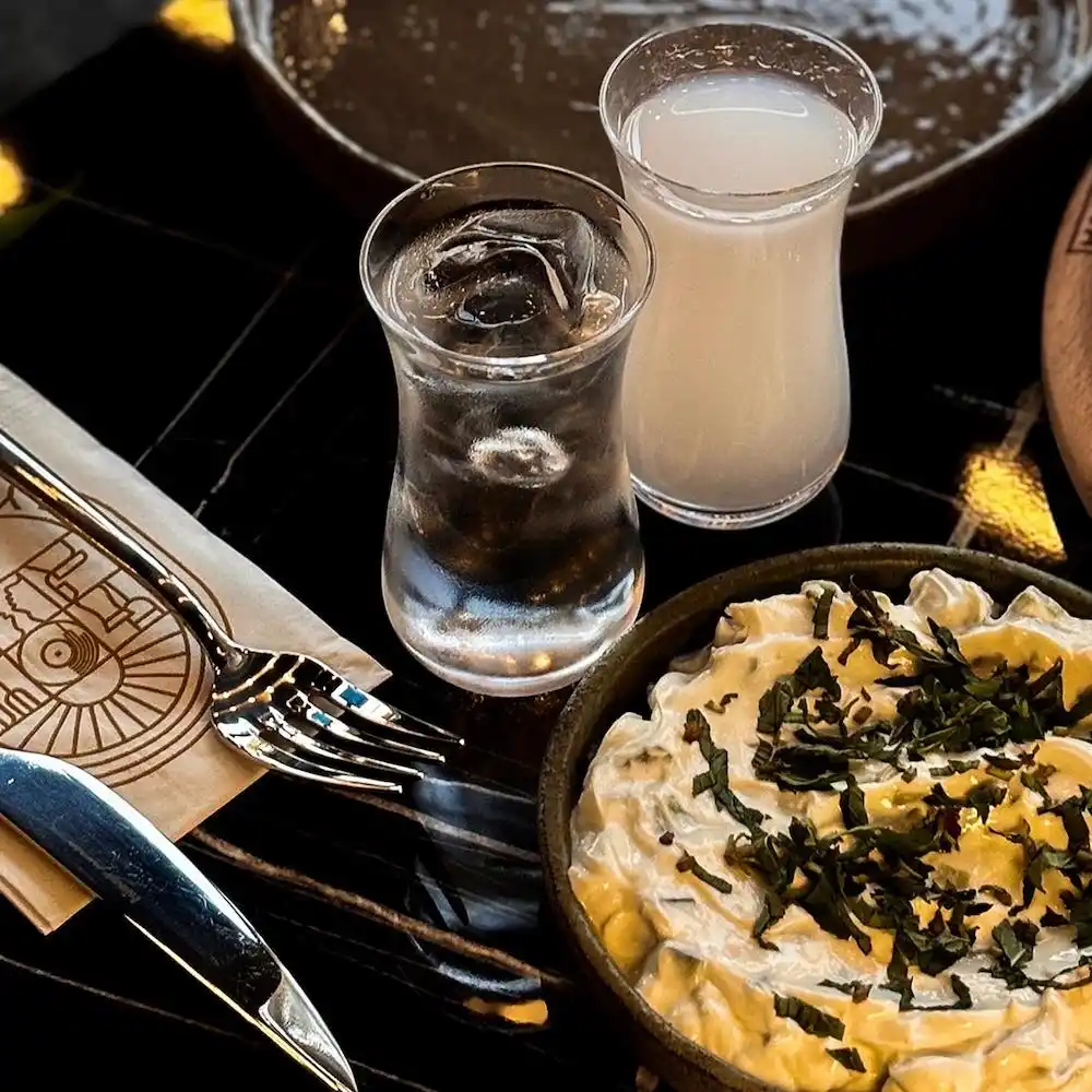 Yakışıklı Restaurant Bornova