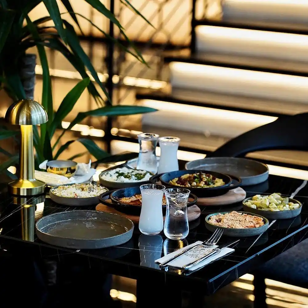 Yakışıklı Restaurant Bornova